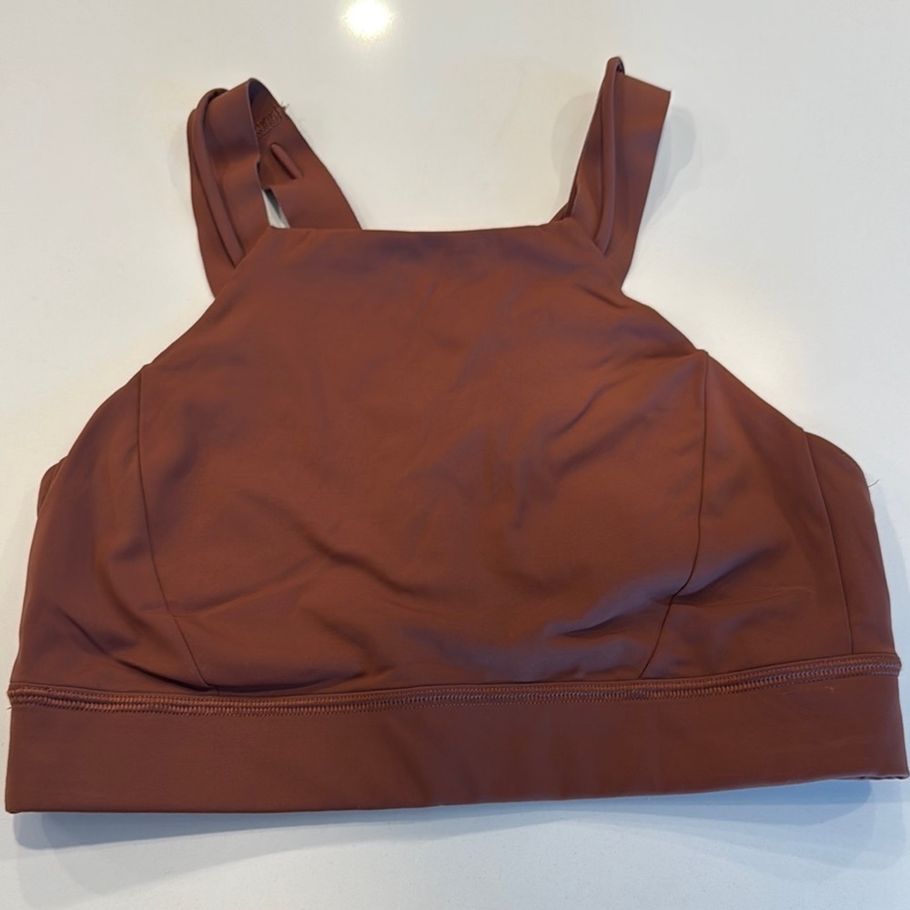 Lululemon Strong at Heart Bra *Medium Support, C/D Cup
